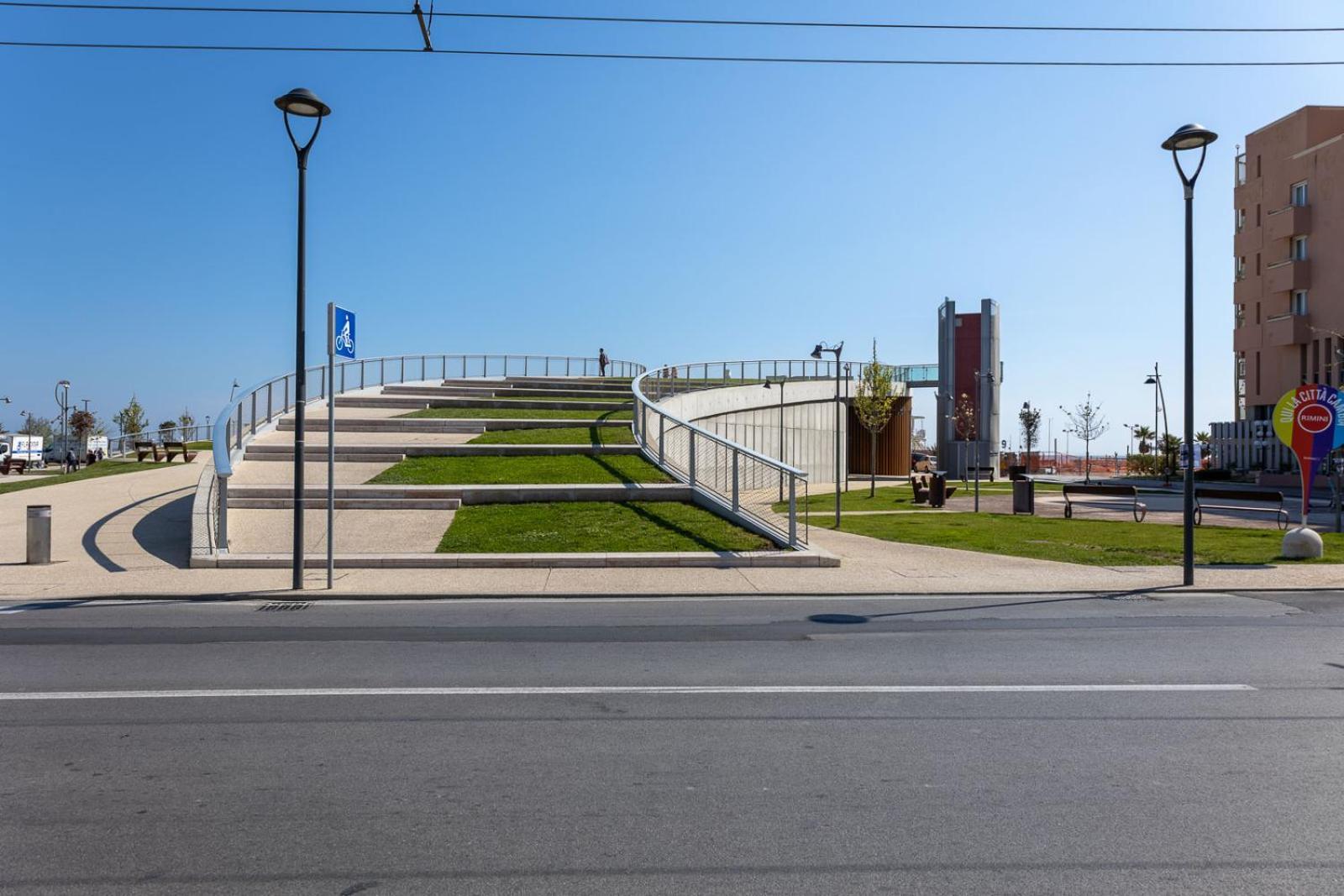 Bilocale Con Giardino A 200Mt Dal Mare - Homeunity Rimini Luaran gambar