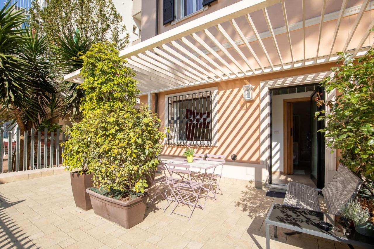 Bilocale Con Giardino A 200Mt Dal Mare - Homeunity Rimini Luaran gambar