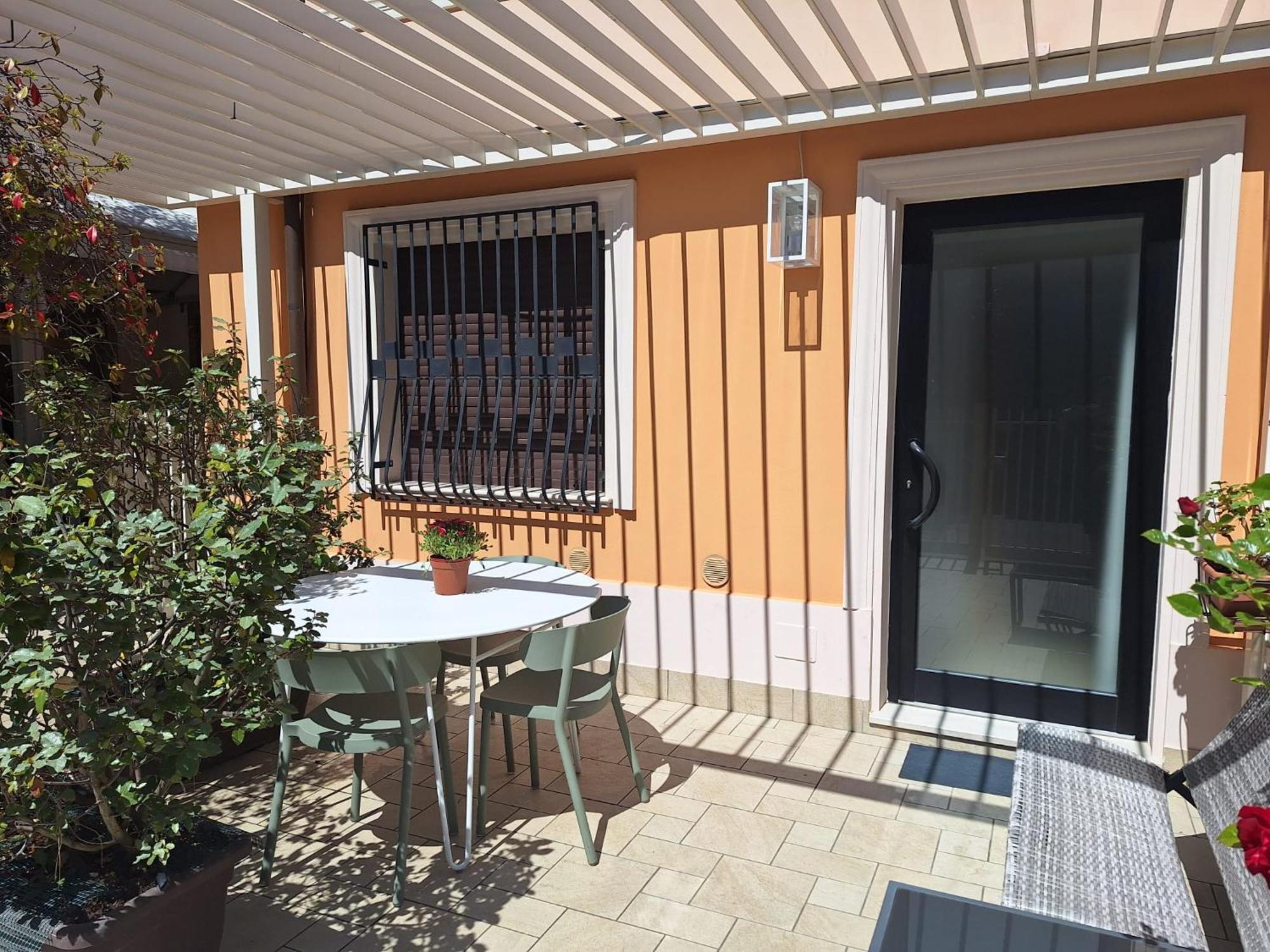 Bilocale Con Giardino A 200Mt Dal Mare - Homeunity Rimini Luaran gambar